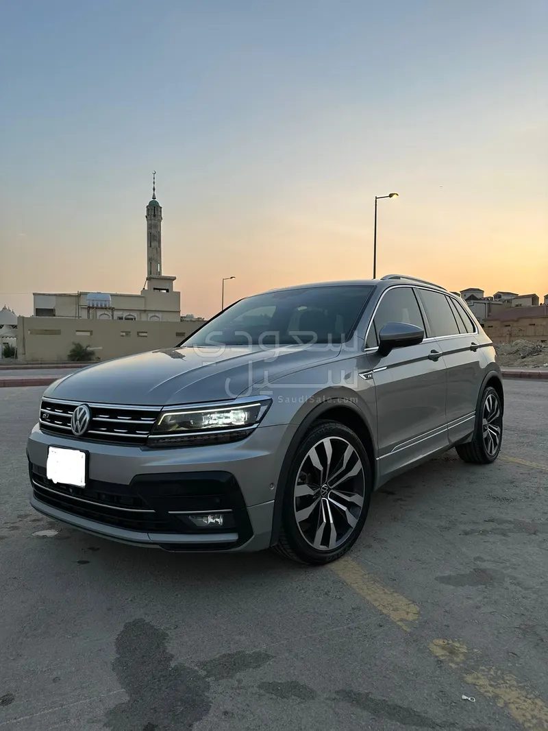 2020 Volkswagen TIGUAN R-Line