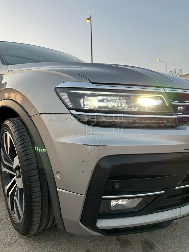 2020 Volkswagen TIGUAN R-Line