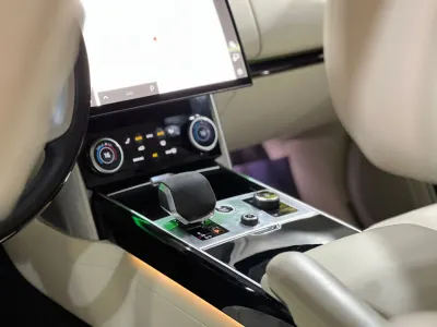2023 Land Rover Range Rover Vogue SE