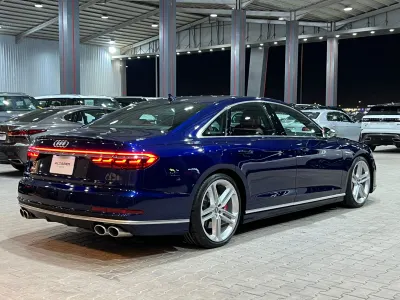 2020 Audi S8
