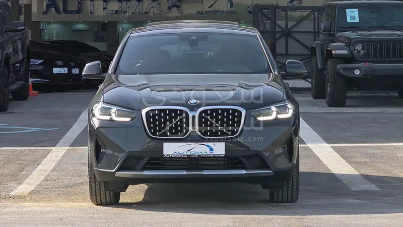2025 BMW X Series 4 30i