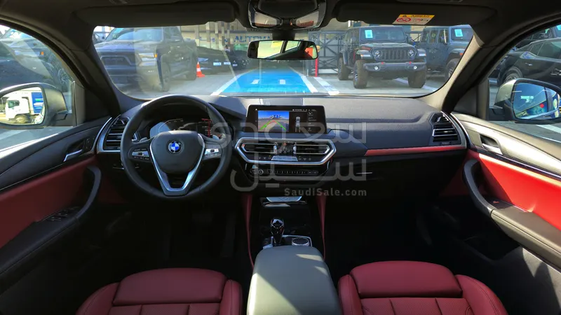 2025 BMW X Series 4 30i