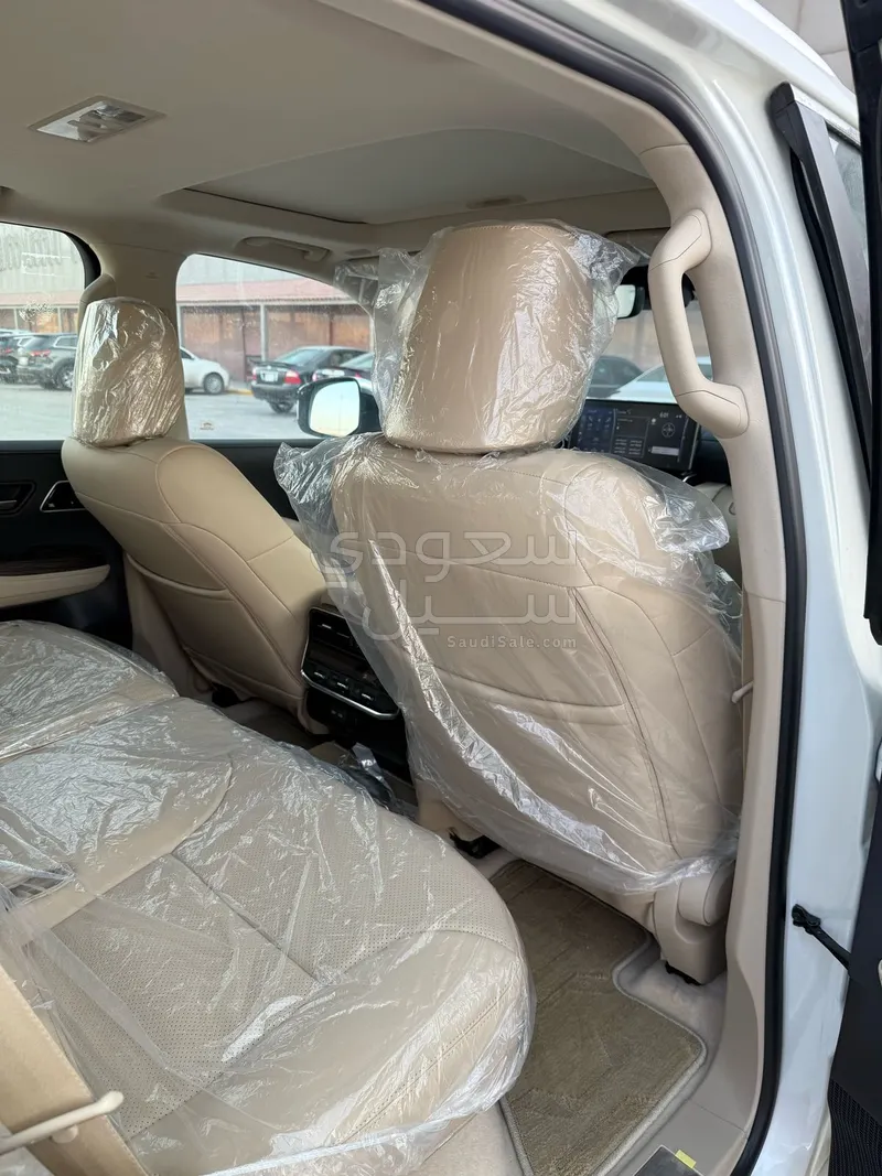 2024 Toyota Land Cruiser VXR
