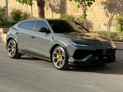2023 Lamborghini URUS Performante