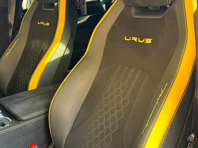 2023 Lamborghini URUS Performante
