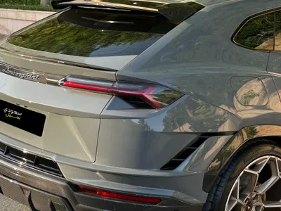 2023 Lamborghini URUS Performante