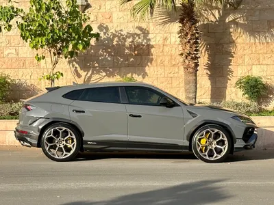 2023 Lamborghini URUS Performante