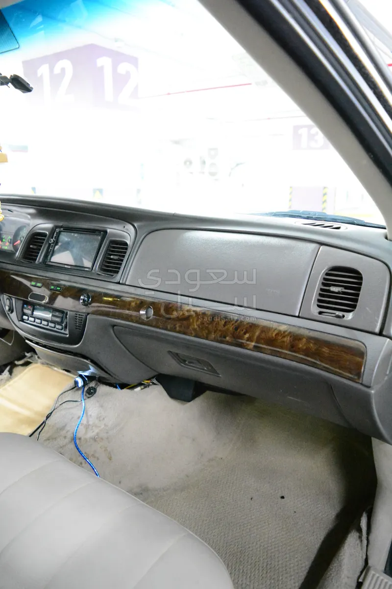 2010 Mercury Grand Marquis