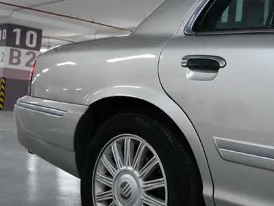2010 Mercury Grand Marquis