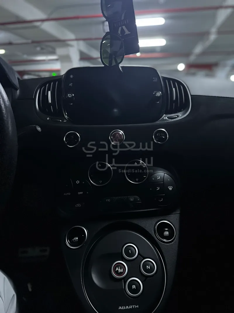 2023 فيات ابارث 595 كومبيتزيون