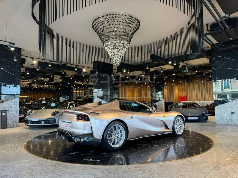 2021 Ferrari 812 GTS