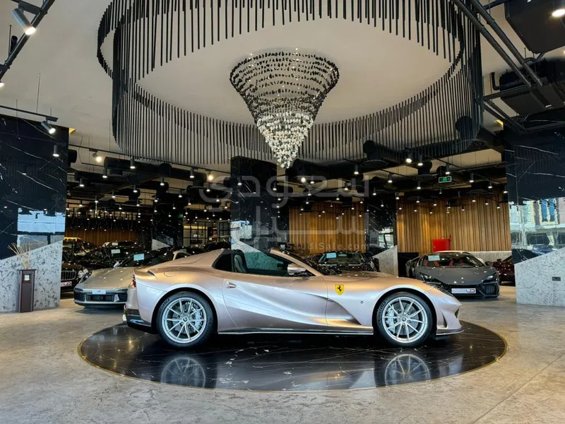 2021 Ferrari 812 GTS