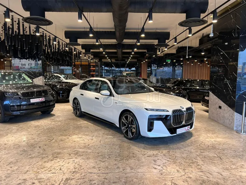 2024 BMW 7 Series 735i