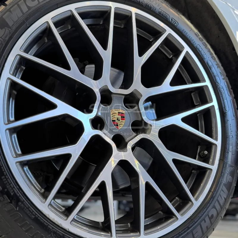 2020 Porsche Macan