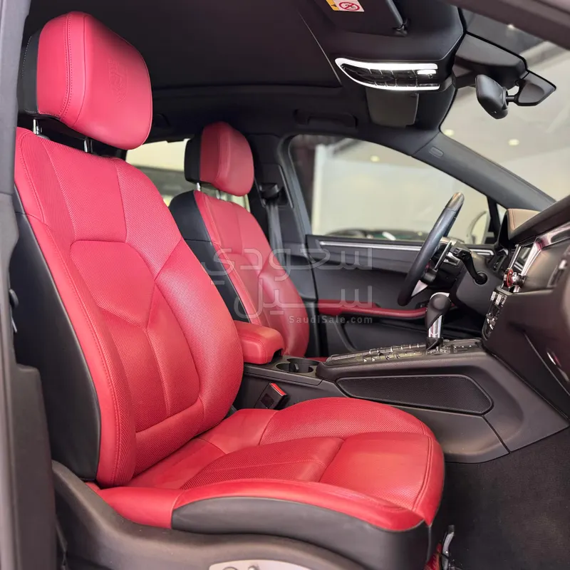 2020 Porsche Macan