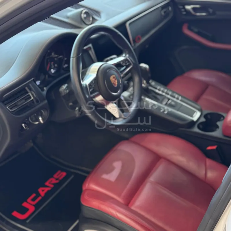 2020 Porsche Macan