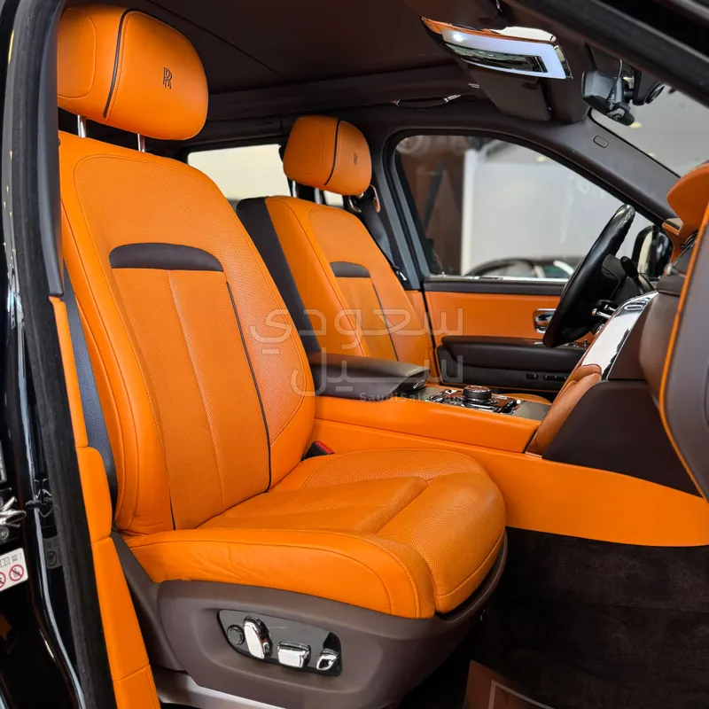 2020 Rolls-Royce Cullinan Silver Badge