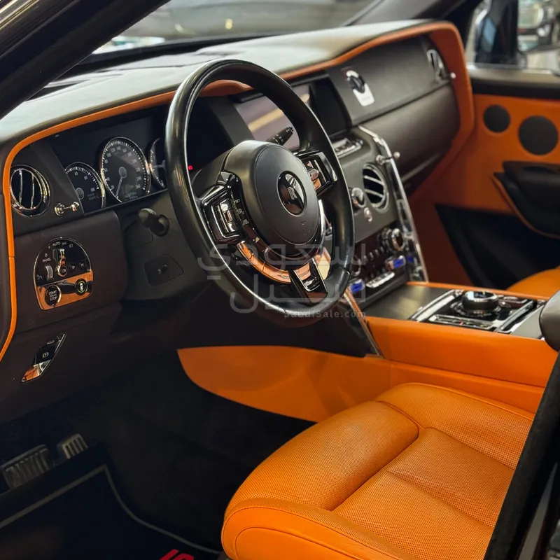 2020 Rolls-Royce Cullinan Silver Badge