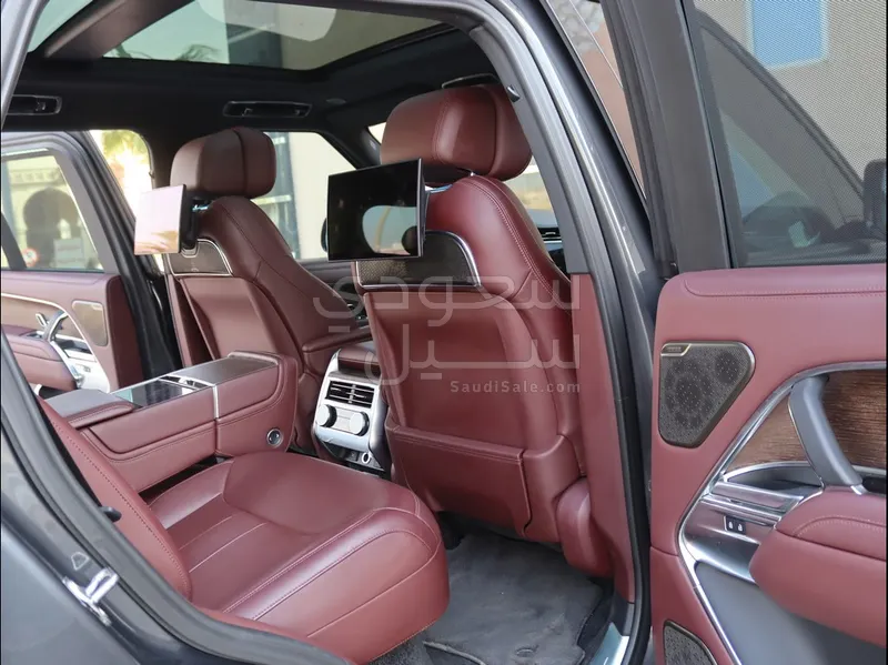 2022 Land Rover Range Rover Autobiography
