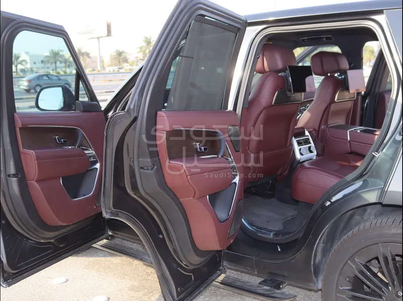 2022 Land Rover Range Rover Autobiography