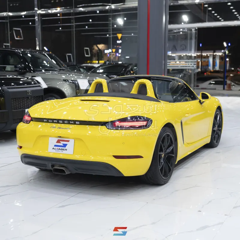 2017 بورش 718 بوكستر