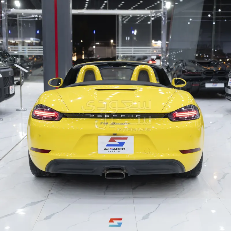 2017 بورش 718 بوكستر
