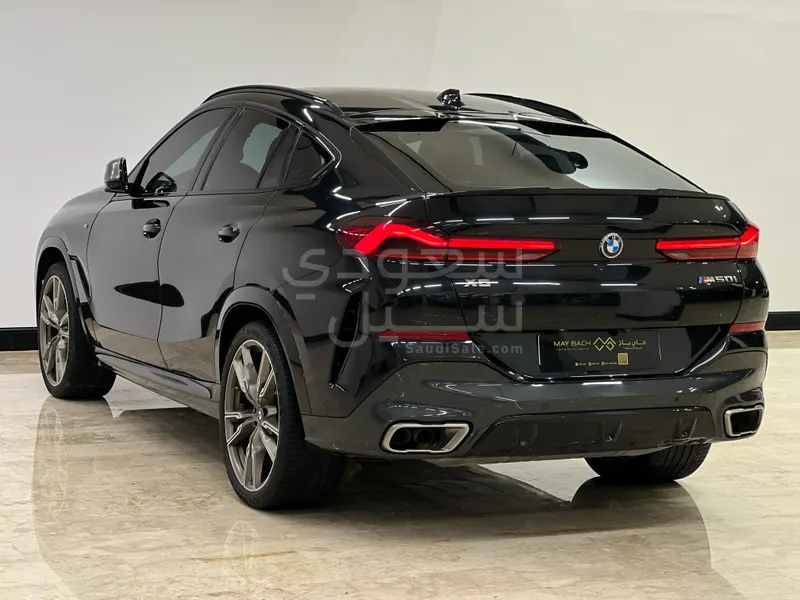 2023 BMW X Series 6 M50i