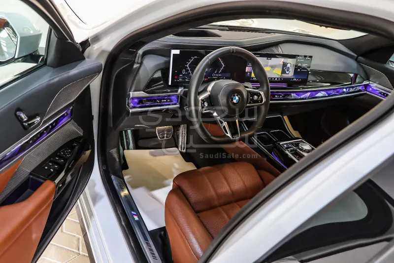 2023 BMW 7 Series 735i
