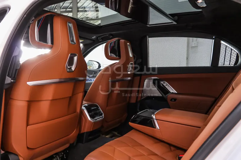 2023 BMW 7 Series 735i