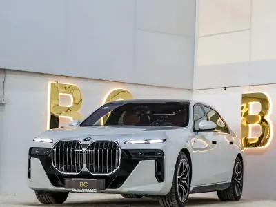 2023 BMW 7 Series 735i