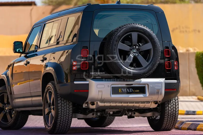 2025 Land Rover Defender 110