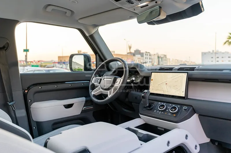 2025 Land Rover Defender 110