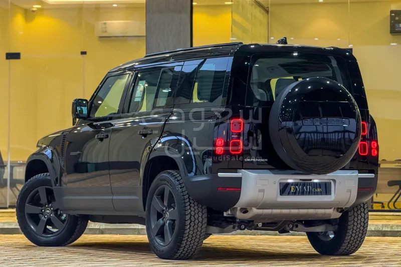 2025 Land Rover Defender 110