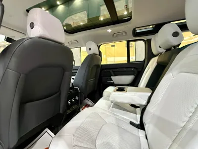 2025 Land Rover Defender 110
