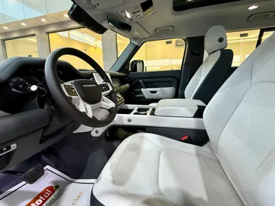 2025 Land Rover Defender 110