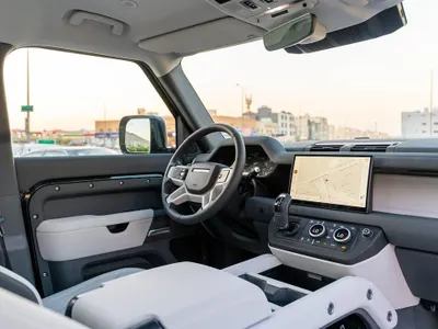 2025 Land Rover Defender 110