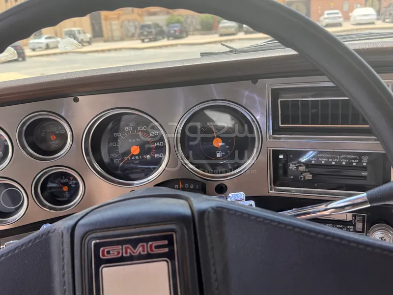 1984 GMC Suburban