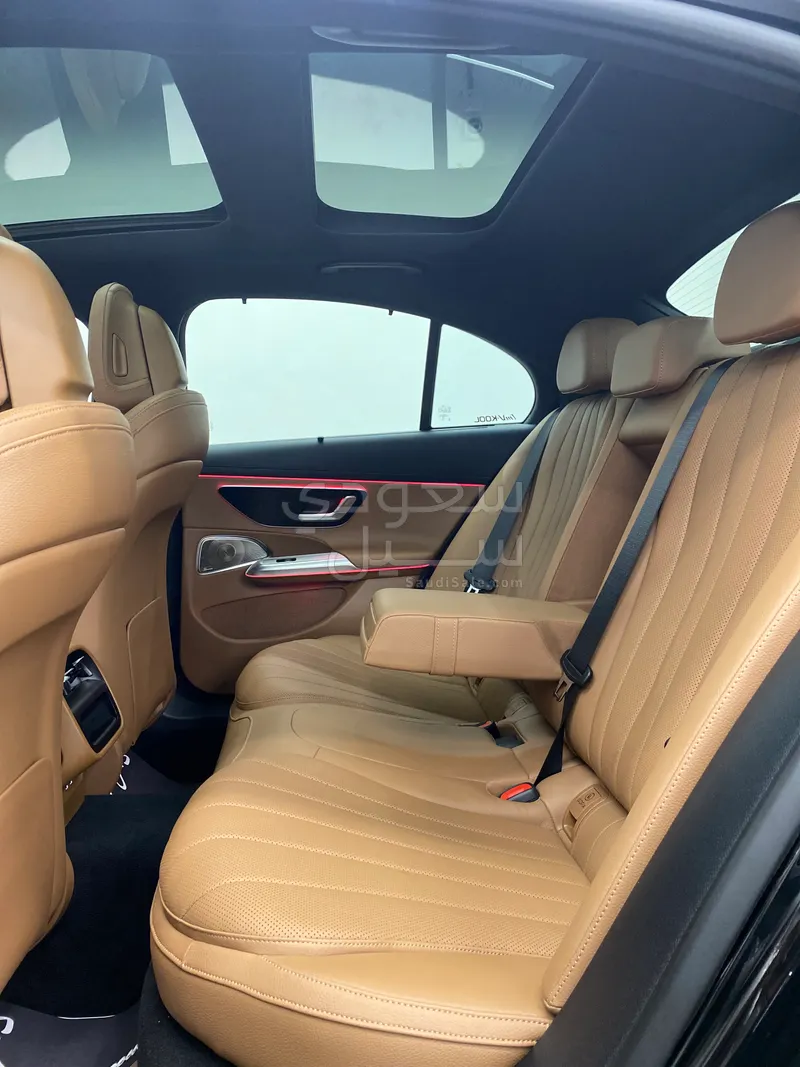2025 Mercedes-Benz E 300 AMG
