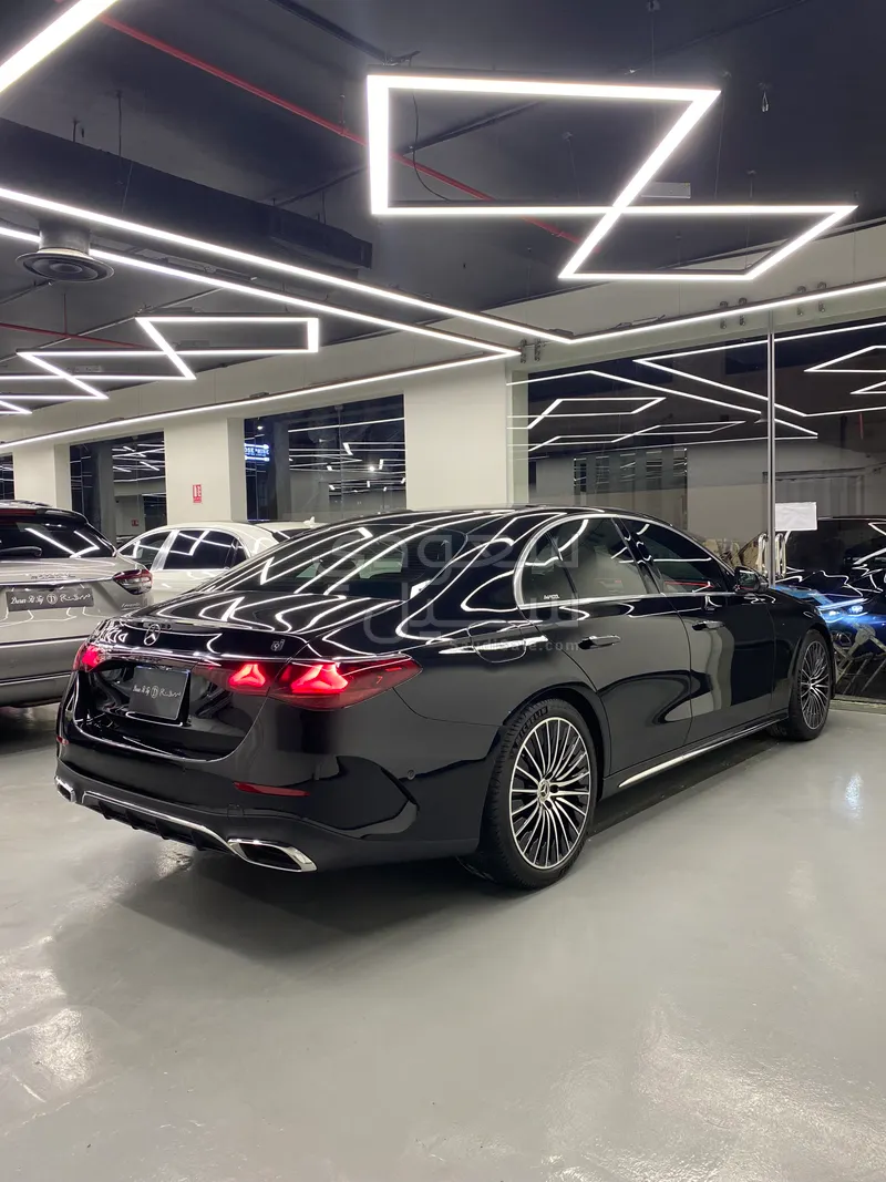 2025 Mercedes-Benz E 300 AMG