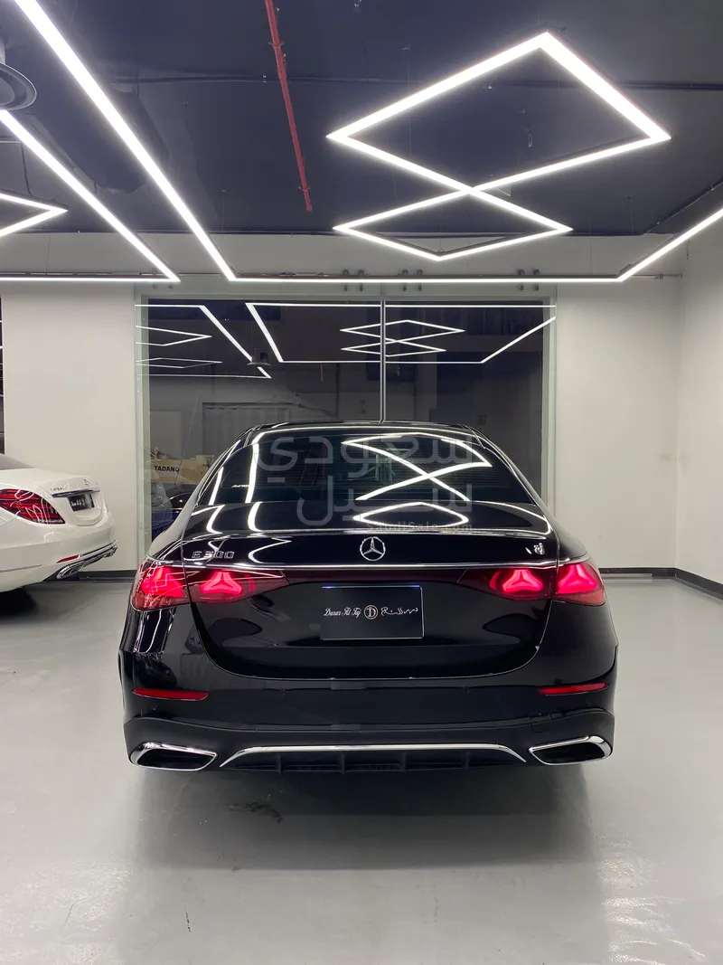 2025 Mercedes-Benz E 300 AMG