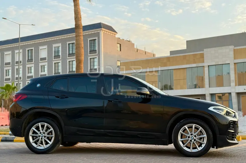 2021 BMW X Series 2