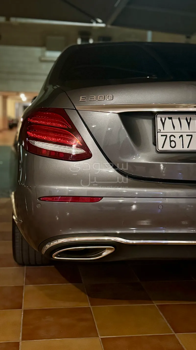 2019 Mercedes-Benz E 300
