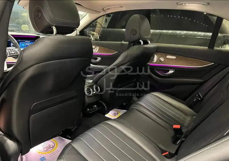 2019 Mercedes-Benz E 300