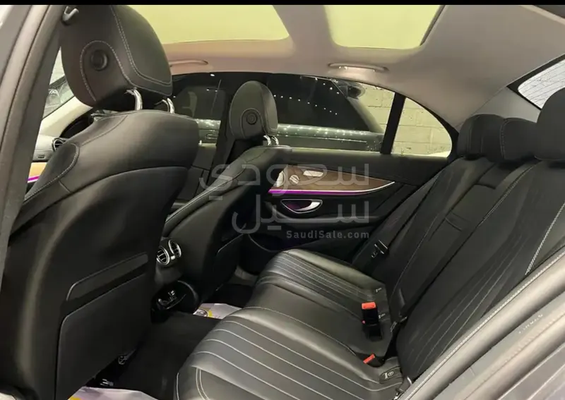2019 Mercedes-Benz E 300