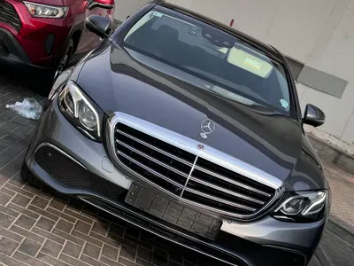 2019 Mercedes-Benz E 300