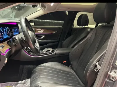 2019 Mercedes-Benz E 300