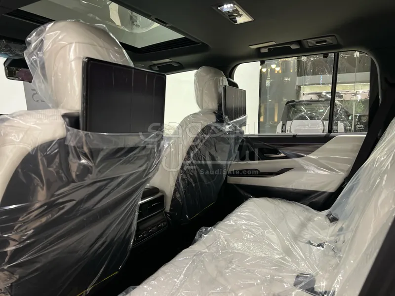 2025 Lexus LX 600