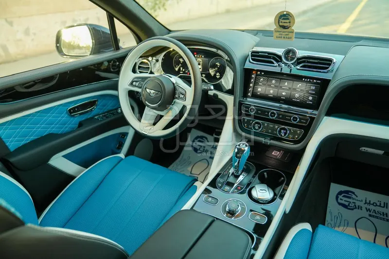 2023 Bentley Bentayga
