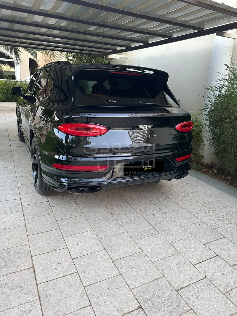 2023 Bentley Bentayga