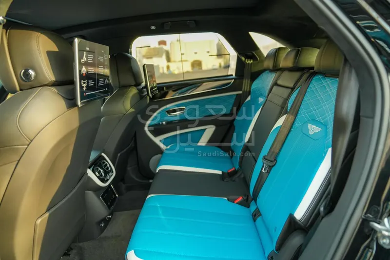 2023 Bentley Bentayga